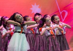 六一演出换衣花絮,六一演出后台换衣趣事多